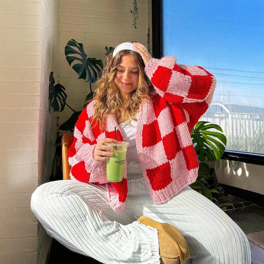 Damen Grobstrickjacke im modernen Karomuster Fudus