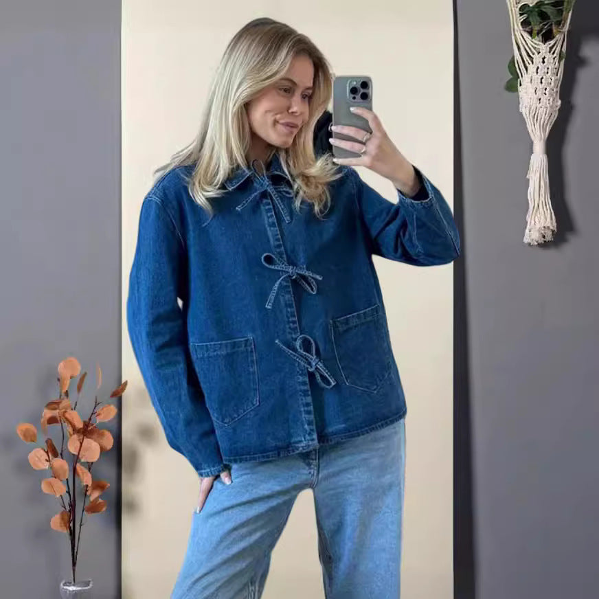 Damen lässige Jeansjacke mit praktischen Taschen und dekorativen Verschlüssen Fudus