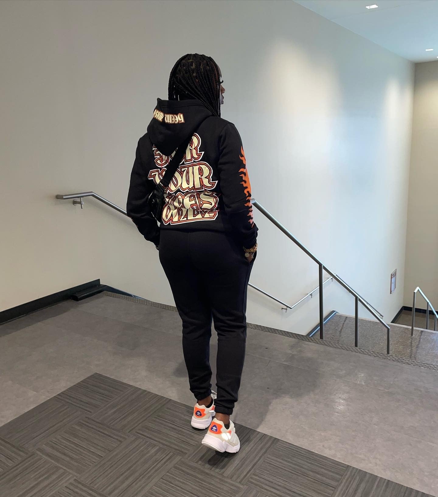 Damen Kapuzenpullover mit kreativem Grafikdruck und lässigem Schnitt Fudus