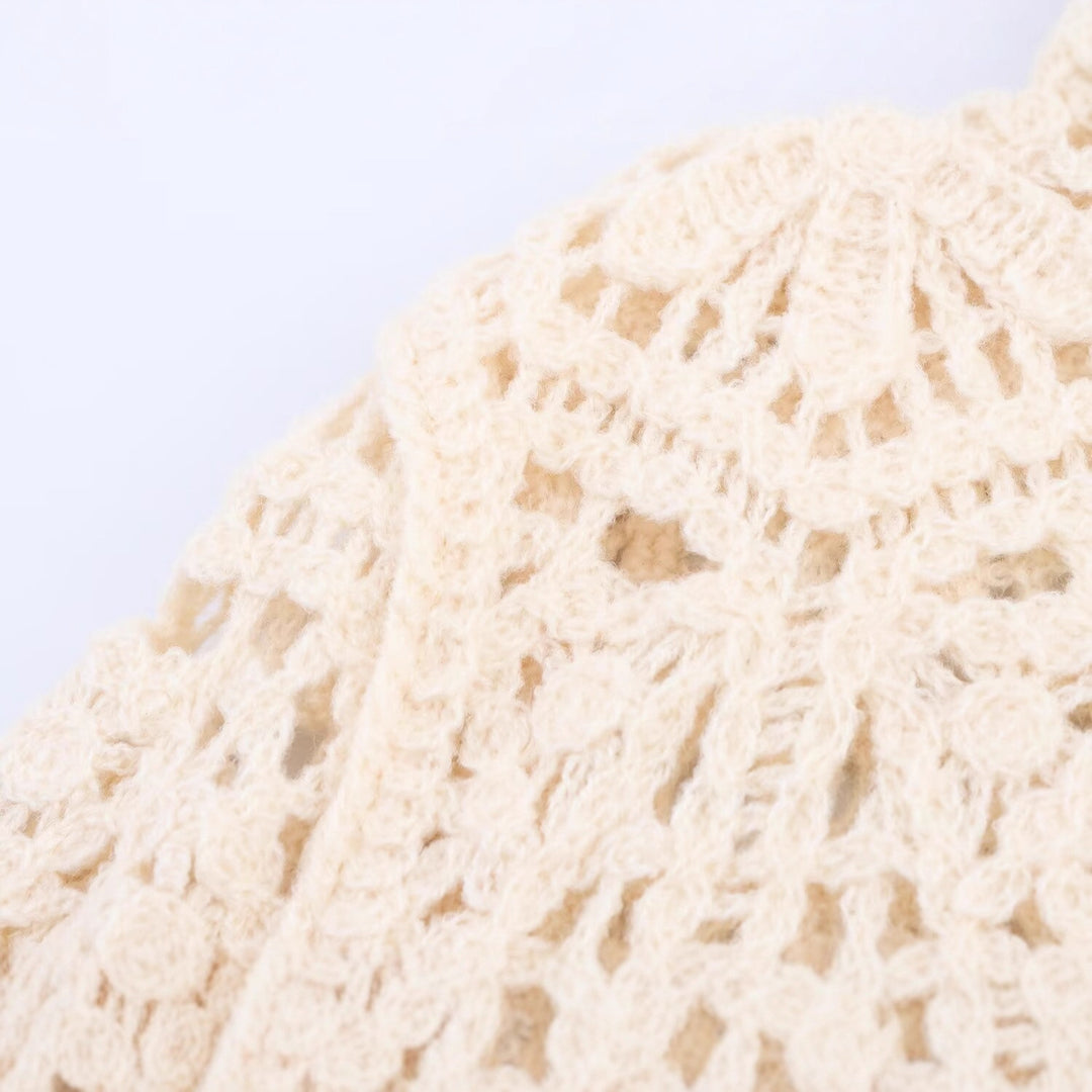 Damen Häkeljacke mit floralen Mustern und Knopfdesign Fudus