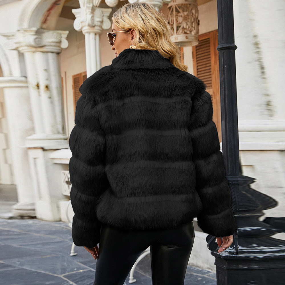 Damen Kurze Kunstpelzjacke mit voluminösen Ärmeln Fudus