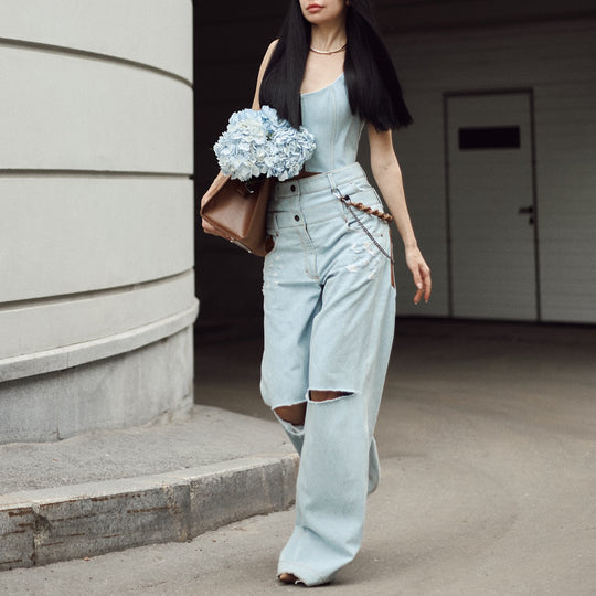 Damen lässige High-Waist Jeans mit einzigartigen Riss-Details und lockerer Passform Fudus