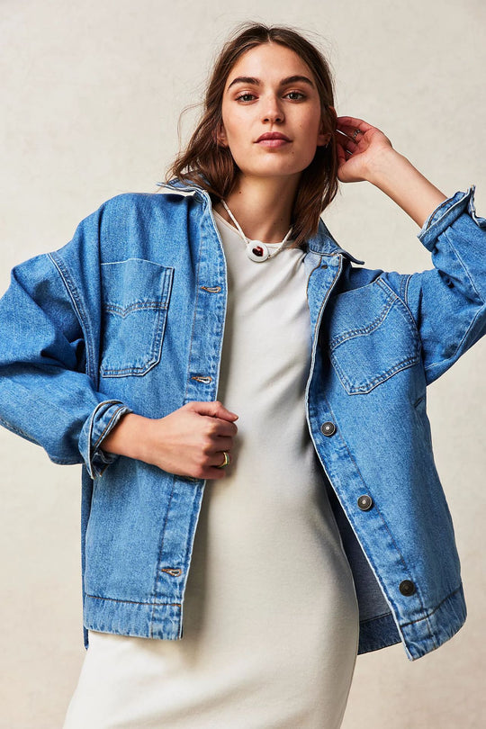 Damen Lässige Oversized-Jeansjacke mit Großen Taschen