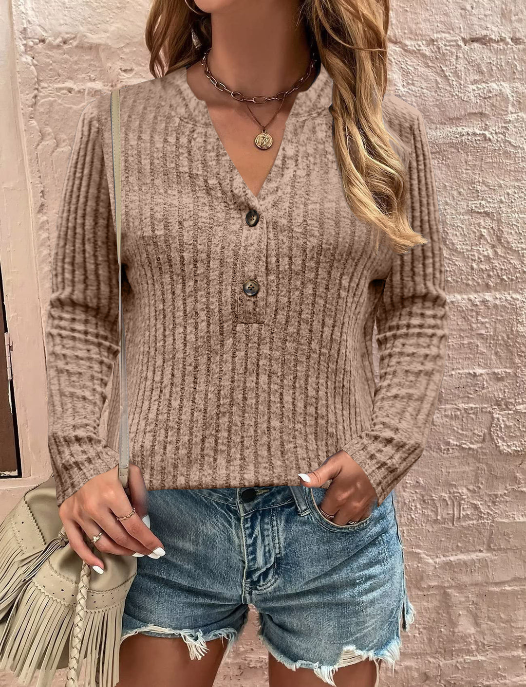 Damen Langarmshirt mit strukturiertem Rippdesign und Knopfdetail Fudus