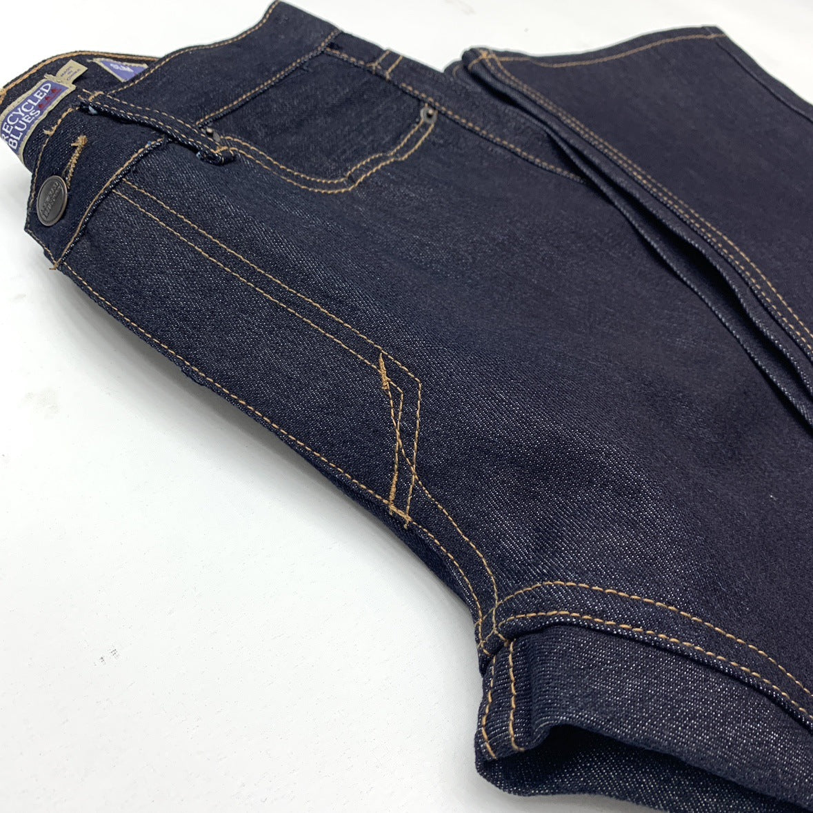 Damen Jeanshose im modernen Schnitt mit robusten Nähten und einem zeitlosen Look Fudus