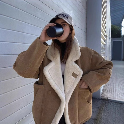 Damen kuschelige Lammfelljacke mit großem Kragen Fudus