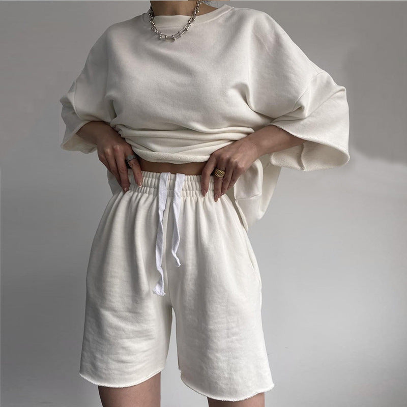 Damen lässiges Sport-Set mit cropped Oberteil und Shorts Fudus