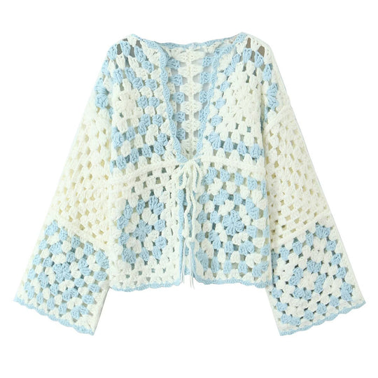 Damen Häkeljacke mit traditionellen Motiven und lässigem Schnitt Fudus