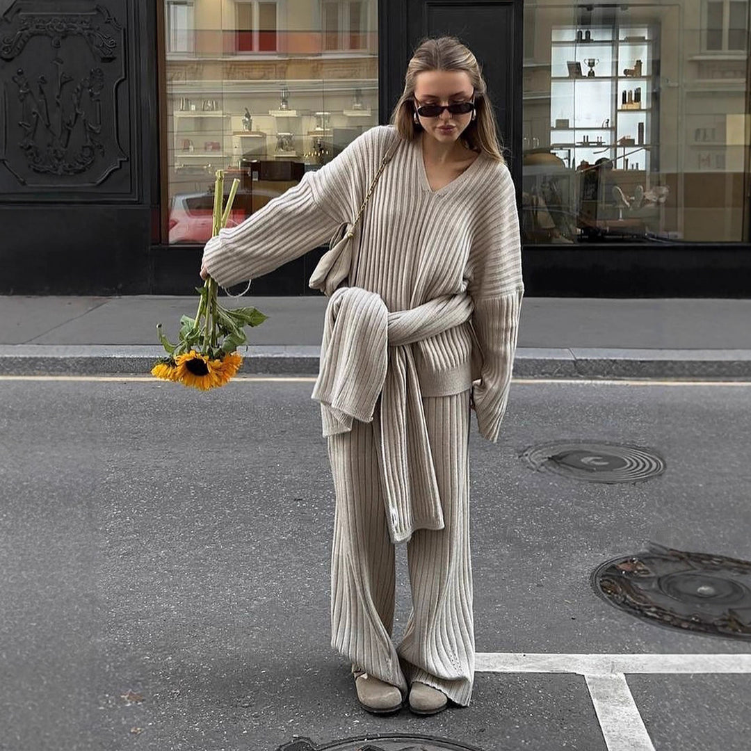 Damen komfortabler Strickanzug mit lässigem Schnitt und weich fließendem Material Fudus