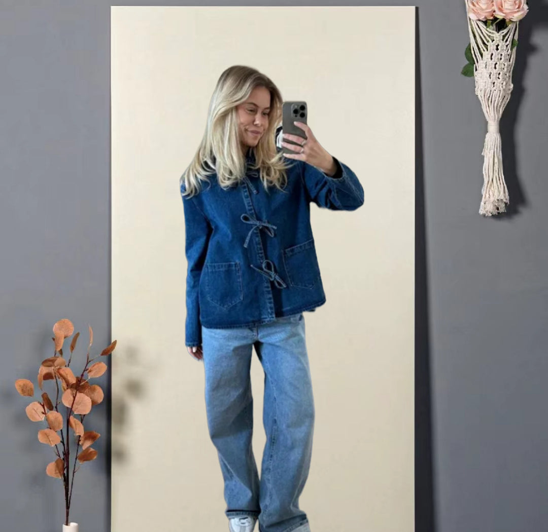 Damen lässige Jeansjacke mit praktischen Taschen und dekorativen Verschlüssen Fudus