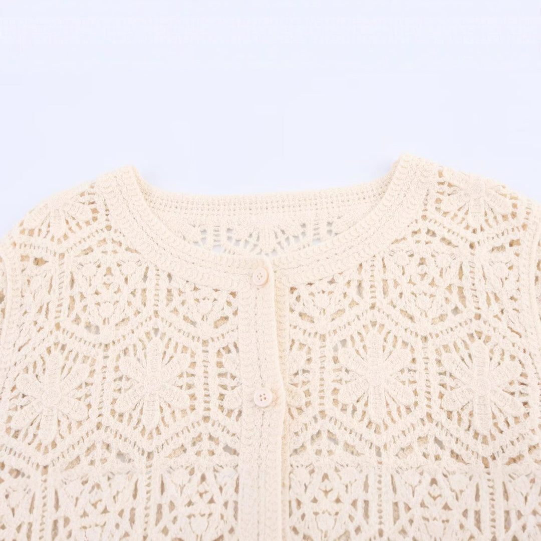 Damen Häkeljacke mit floralen Mustern und Knopfdesign Fudus