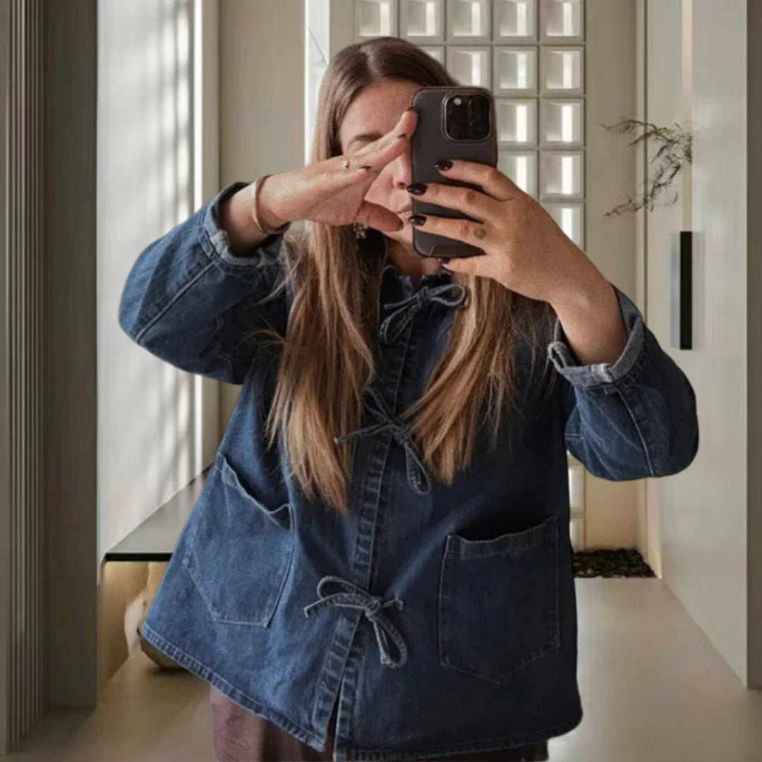 Damen lässige Jeansjacke mit praktischen Taschen und dekorativen Verschlüssen Fudus