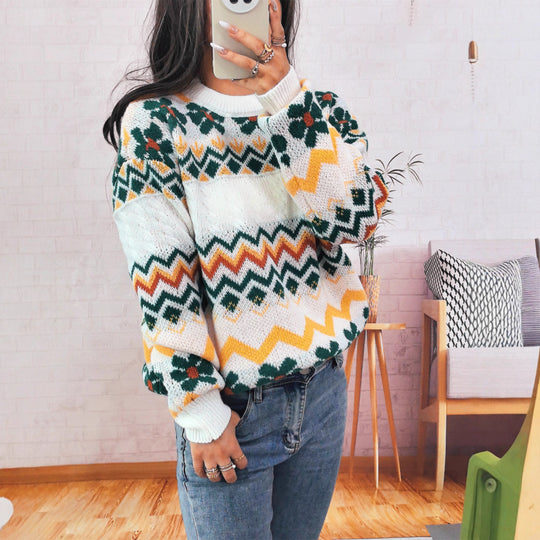Damen Grobstrickpullover mit buntem Zickzackmuster und floralen Akzenten Fudus