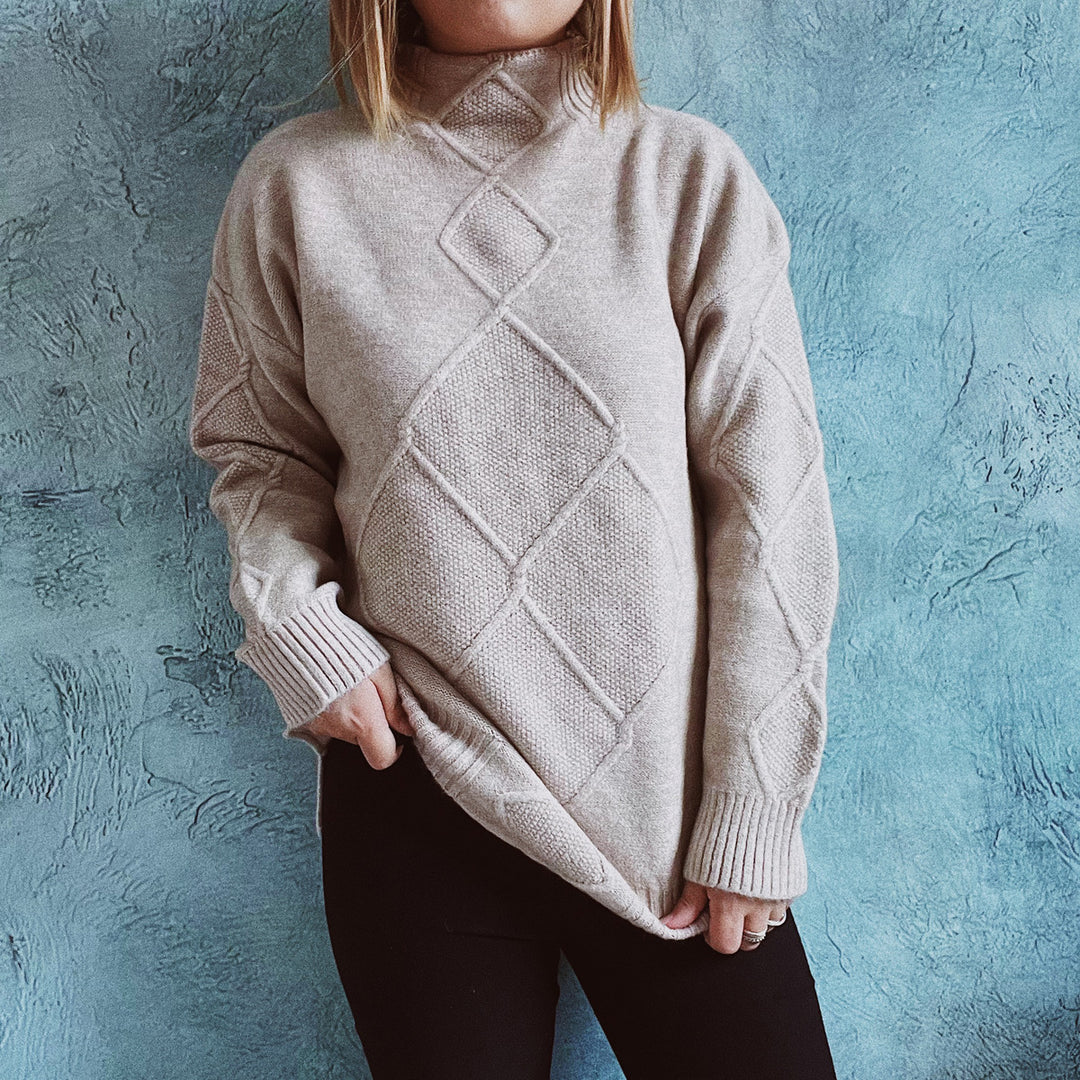 Damen Grobstrickpullover mit elegantem Rautenmuster und hohem Kragen Fudus