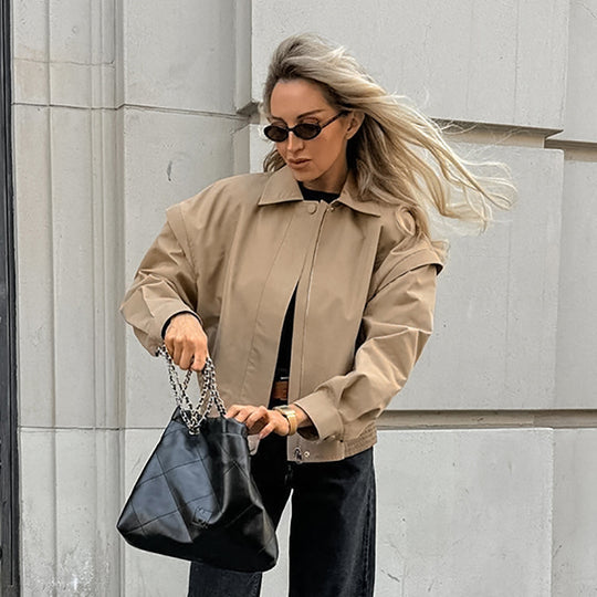 Damen Kurze Utility-Jacke mit voluminösen Ärmeln und praktischen Taschen Fudus