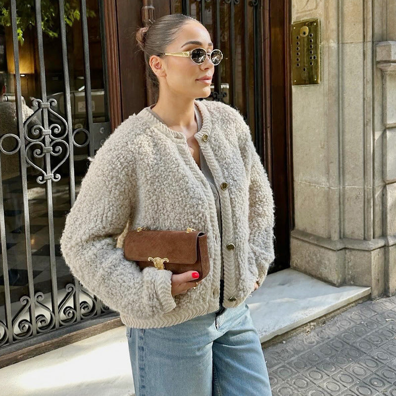 Damen kuschelige Fleecejacke mit dekorativen Holzknöpfen und eleganter Schnittführung Fudus