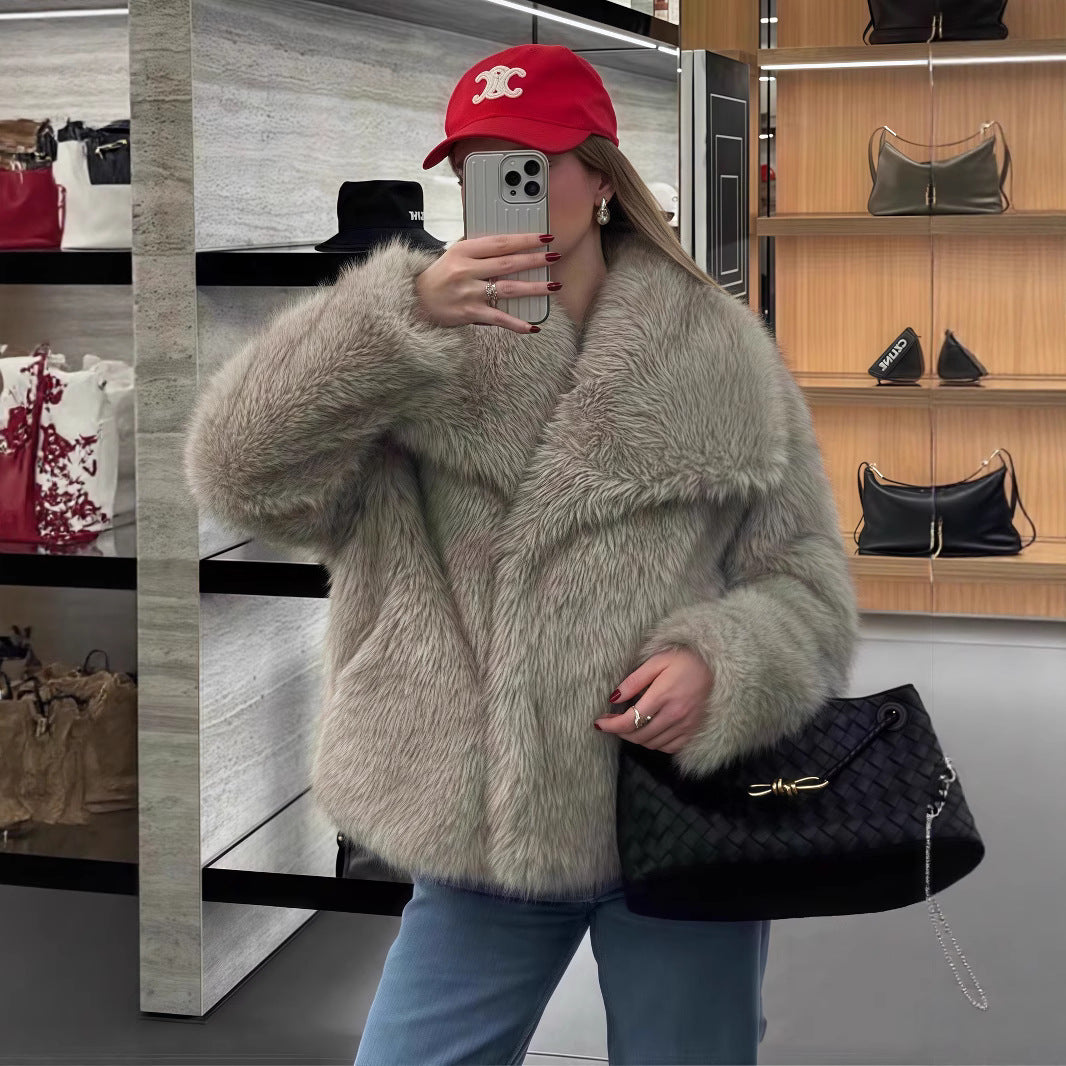 Damen Kunstfelljacke mit voluminösen Ärmeln und eleganter Verarbeitung Fudus