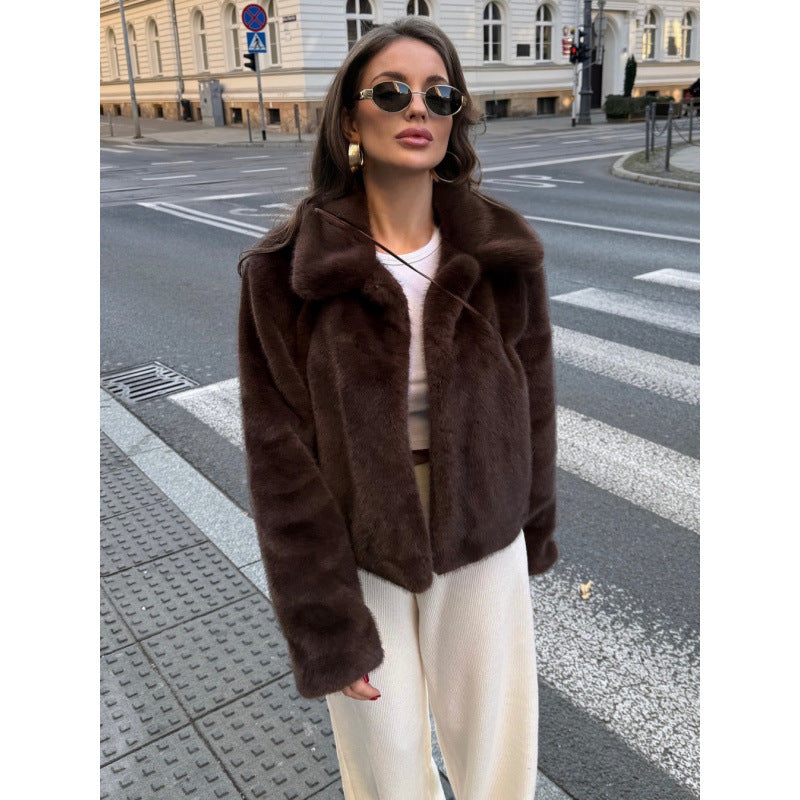 Damen Kurze Kunstfelljacke mit elegantem Schnitt Fudus