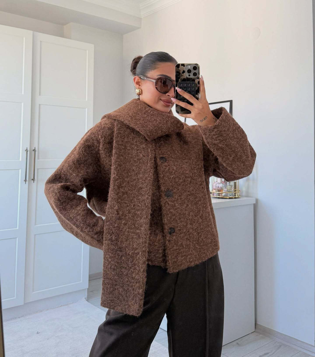 Damen kuschelige Oversized-Jacke mit hohem Kragen und Button-Details Fudus