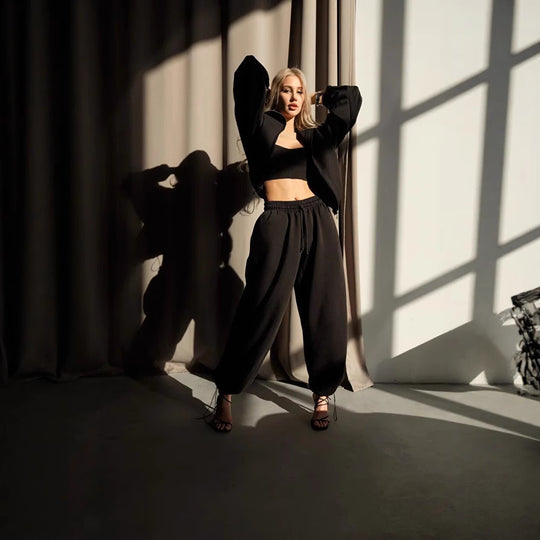 Damen modischer cropped Kapuzenpullover und entspannte Hose Set Fudus