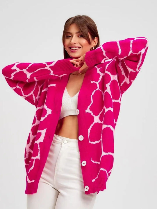 Damen Grobstrickjacke mit modernem Muster und Knopfdetails Fudus