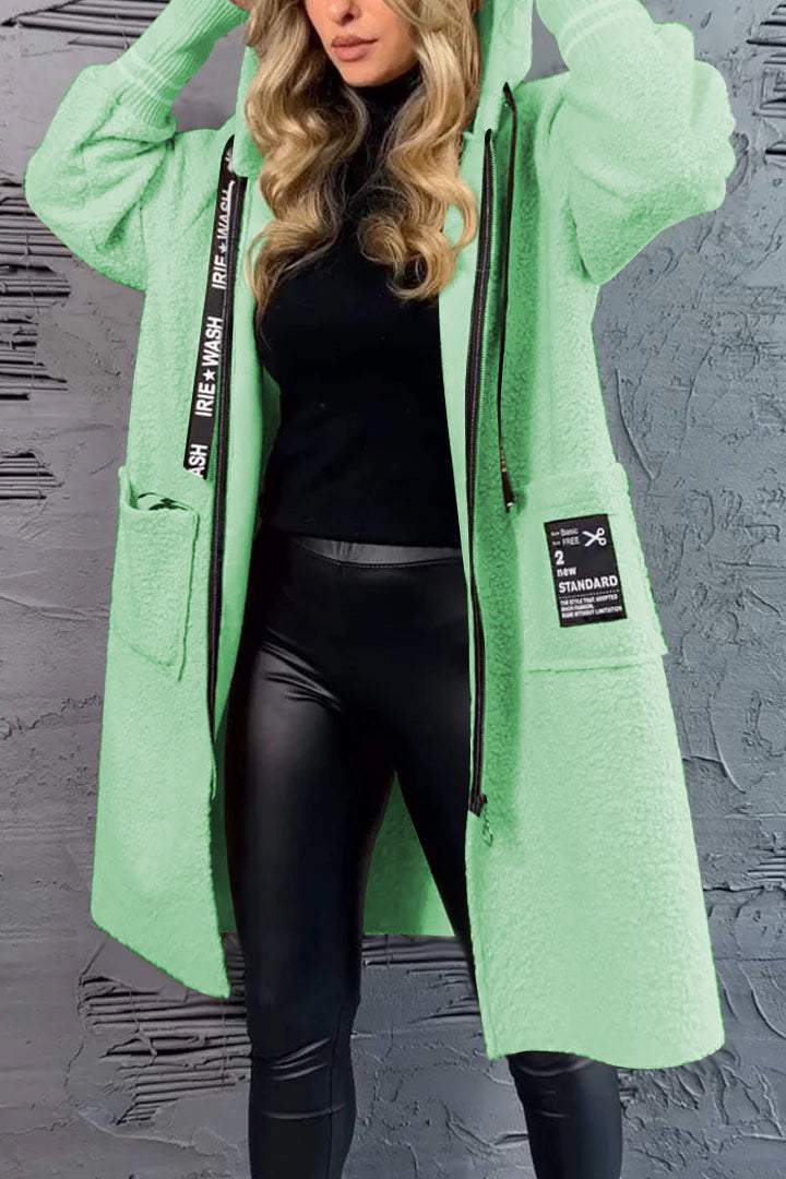 Damen Kuschelige Oversized-Winterjacke mit Kapuze Fudus