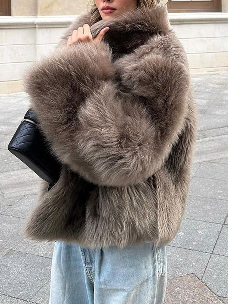 Damen Kunstfelljacke mit hochschließendem Kragen und luxuriösem Design Fudus