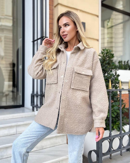 Damen Kuschelige Fleecejacke mit aufgesetzten Taschen und Knopfleiste Fudus