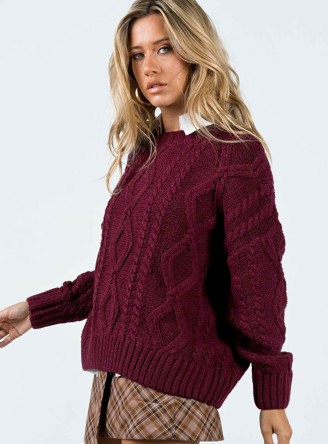 Damen Grobstrickpullover mit voluminösen Ärmeln und klassischem Zopfmuster Fudus