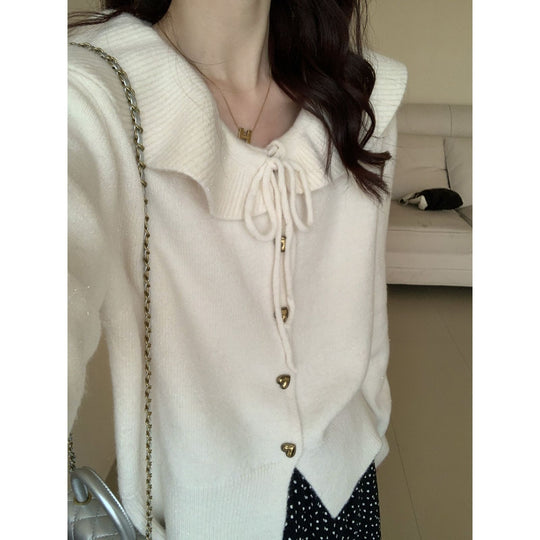 Damen kuscheliger Strickpullover mit übergroßem Kragen und Herzknöpfen Fudus