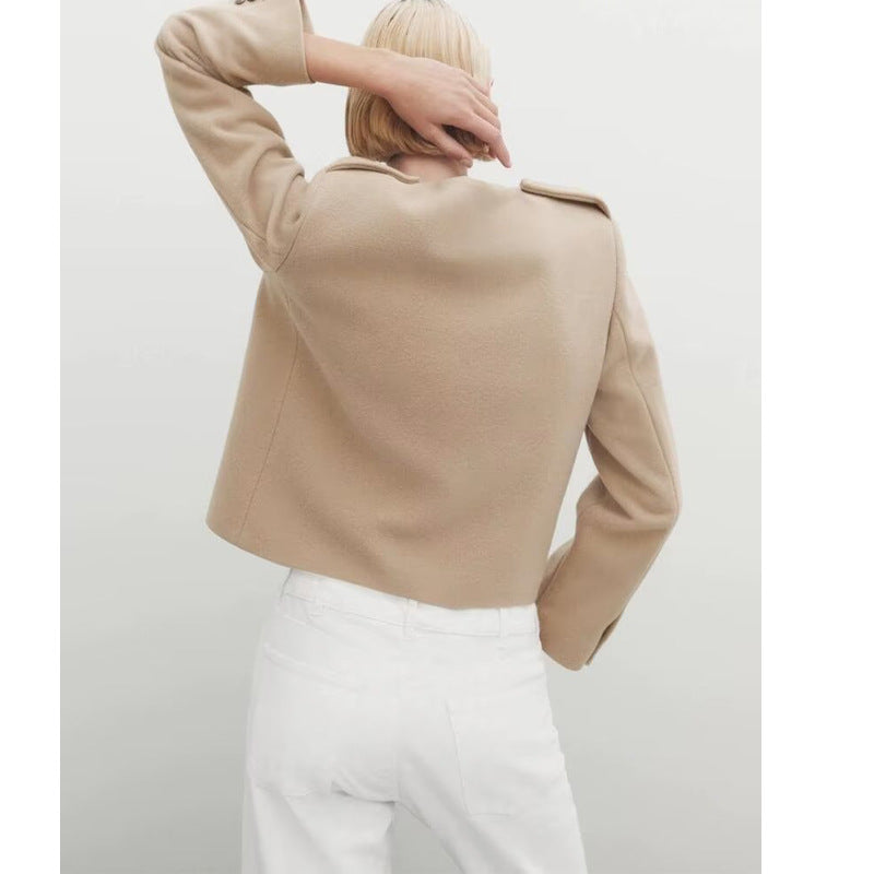 Damen Kurzjacke mit praktischen Taschen und eleganten Knopfdetails Fudus