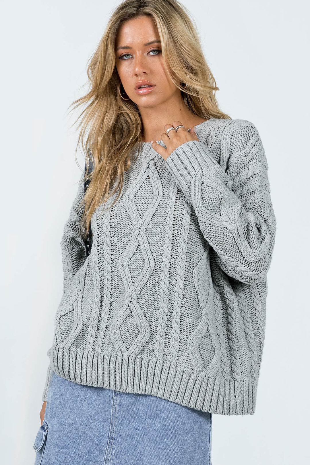 Damen Grobstrickpullover mit voluminösen Ärmeln und klassischem Zopfmuster Fudus