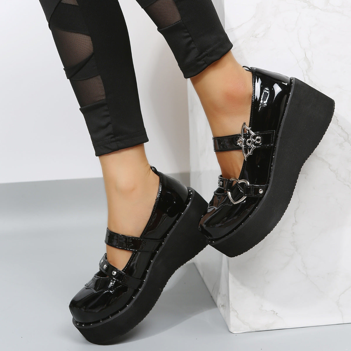 Damen Plateau Pumps Mit Eleganten Riemchen Und Dekor