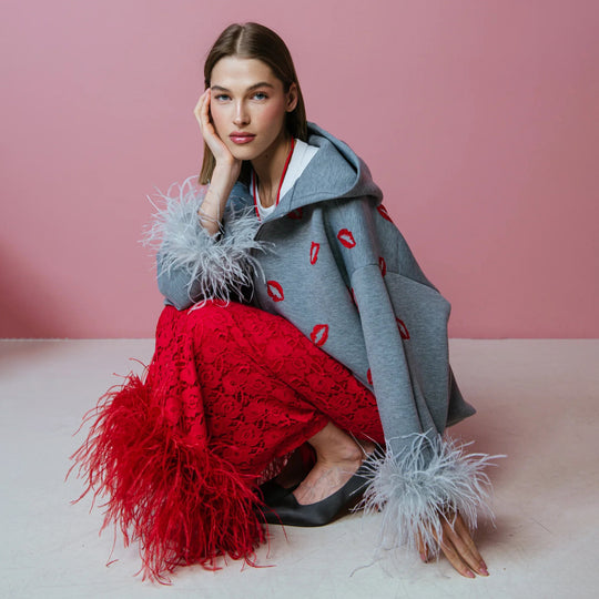 Damen Hoodie mit Federn und Lippenmotiv Fudus