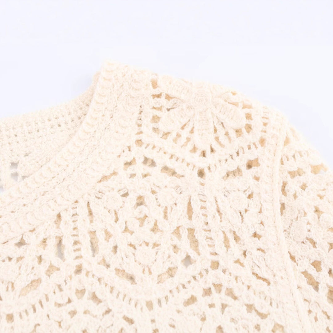 Damen Häkeljacke mit floralen Mustern und Knopfdesign Fudus