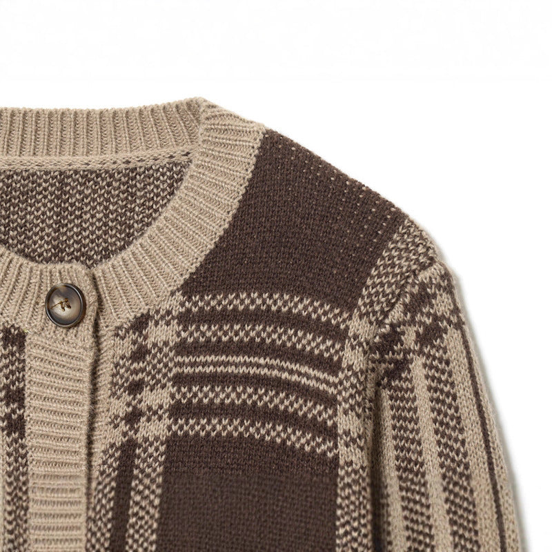 Damen modischer Karoknit-Pullover mit Knopfleiste und Rundhalsausschnitt Fudus