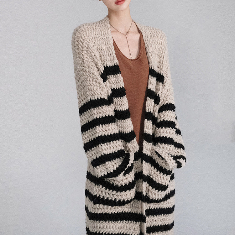 Damen lässige Strickjacke mit breitem Streifenmuster und praktischen Taschen Fudus