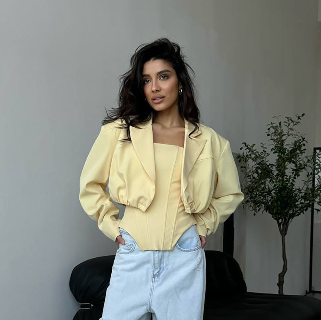 Damen Kurze Blazerjacke mit tailliertem Schnitt und Puffärmeln Fudus