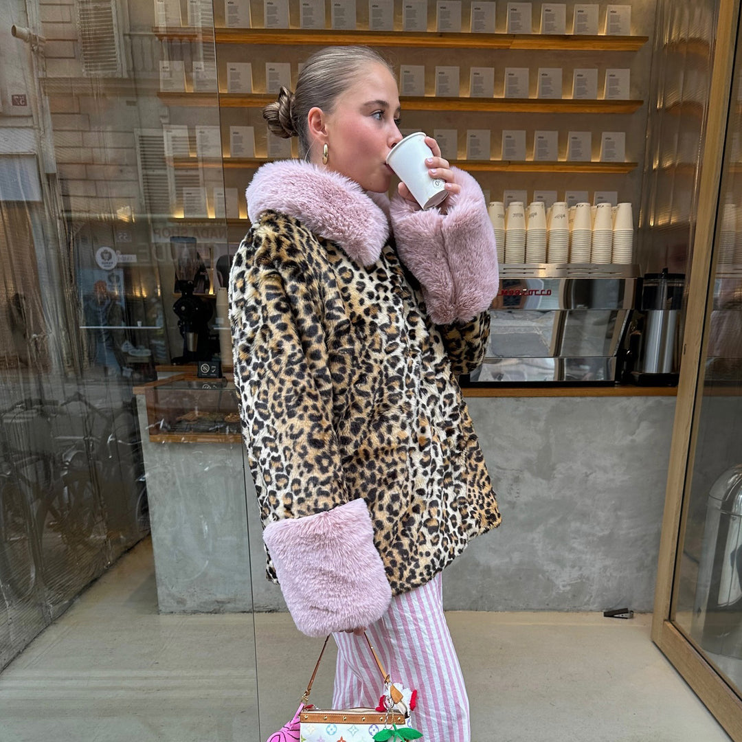 Damen kuschelige Leopardenmuster Jacke mit weitem Schnitt und hochwertigem Fleece Fudus