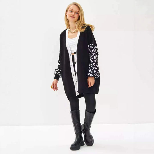 Damen Grobstrickjacke mit kontrastierendem Ärmeldesign und modernen Knopfdetails Fudus