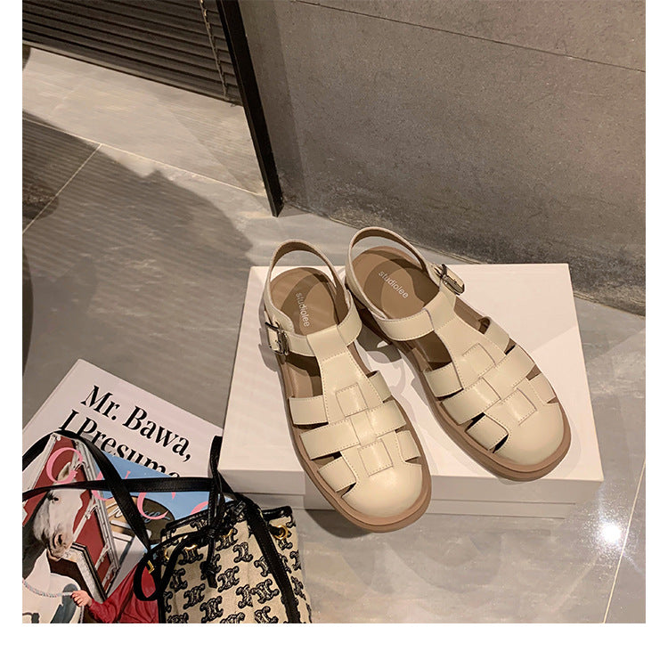 Damen Geschlossene Sandalen mit Riemendetail