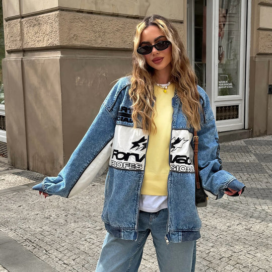 Damen lässige Jeansjacke mit kreativen Grafikdetails Fudus