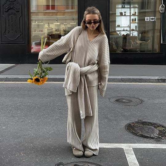 Damen komfortabler Strickanzug mit lässigem Schnitt und weich fließendem Material Fudus
