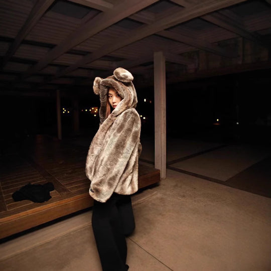 Damen Kuschelige Kunstfelljacke mit tierischem Design Fudus