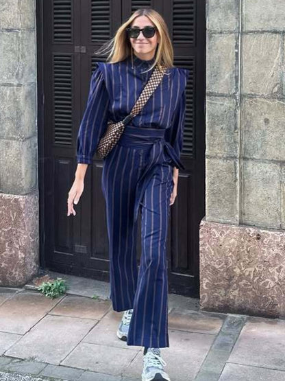 Damen Anzug mit tailliertem Schnitt und seitlichem Gürtel Fudus