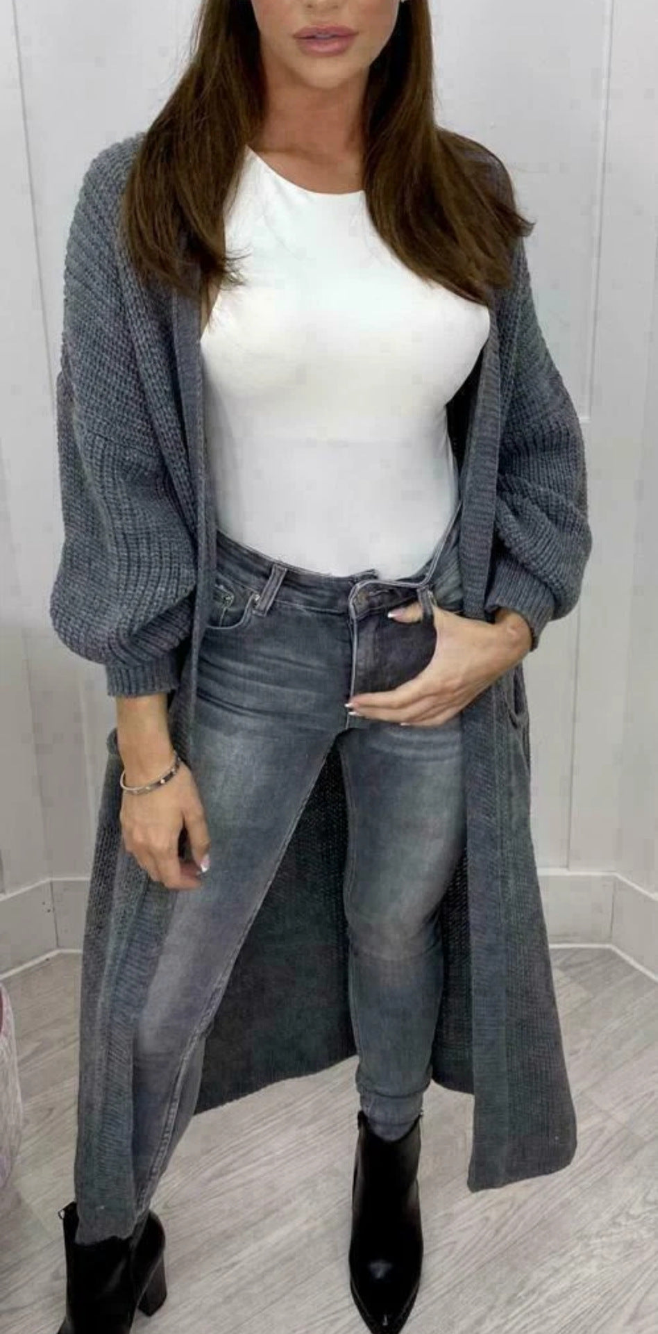 Damen Grobstrickcardigan mit lässiger Passform und langen Ärmeln Fudus