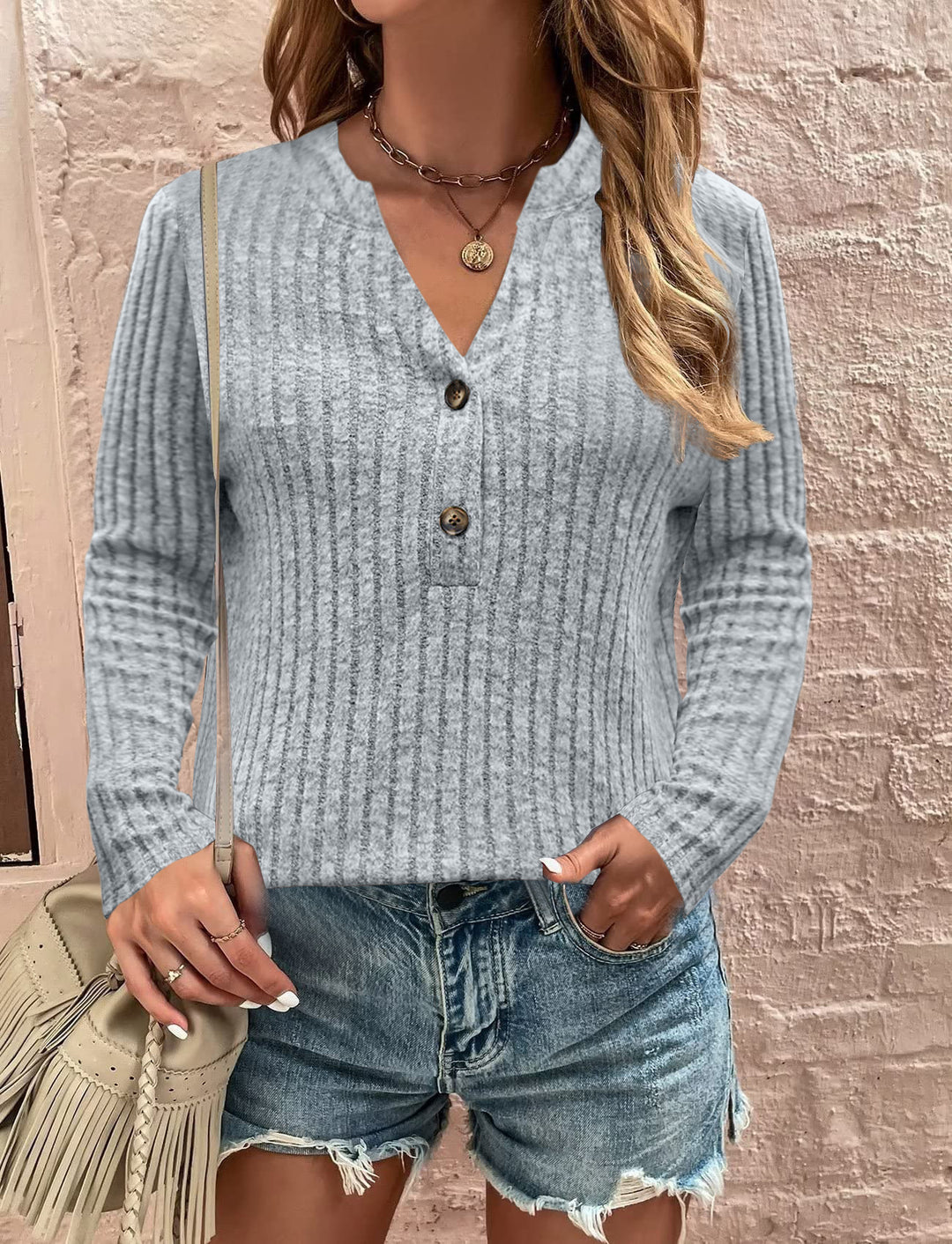 Damen Langarmshirt mit strukturiertem Rippdesign und Knopfdetail Fudus