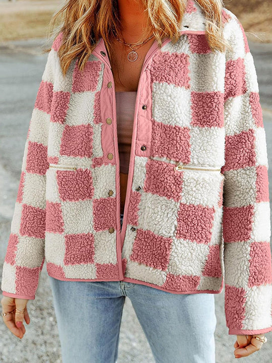 Damen Kuschelige Schafwolljacke mit modernen Karomustern Fudus