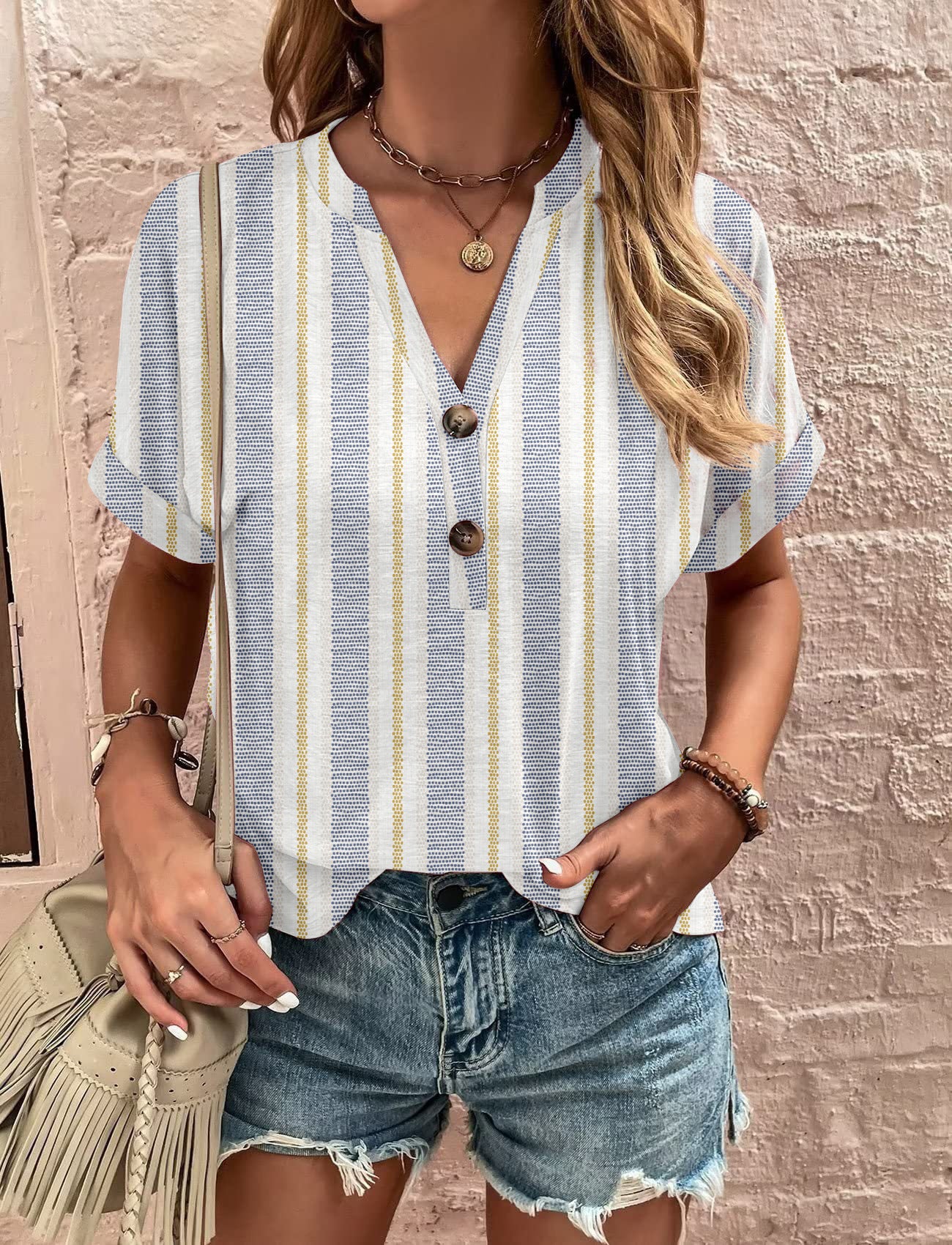 Damen Kurzarm Blusenshirt mit Knopfdetaillierung und trendigem Streifenmuster Fudus
