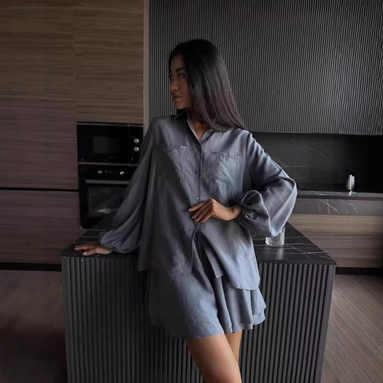 Damen Kombination aus luftiger Bluse und Shorts Fudus